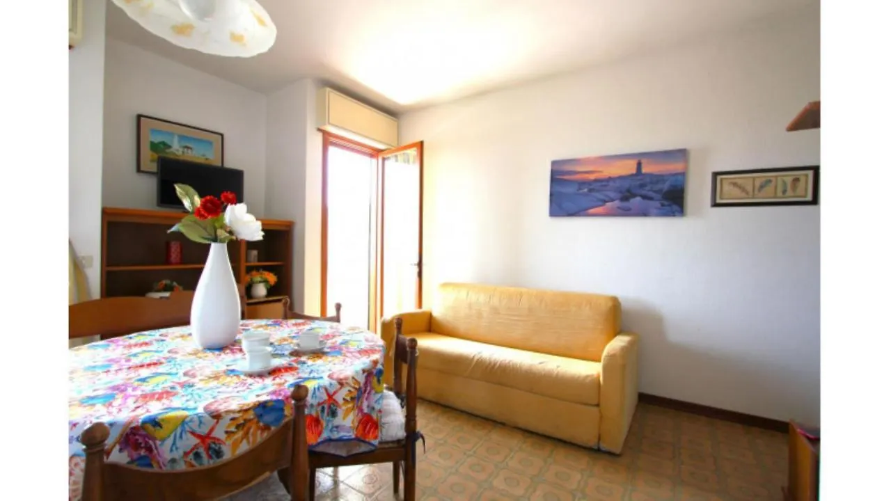 Apartment Beachfront Condo Sea View - Airco - Covered Private Parking - Beach Place Bibione Italy