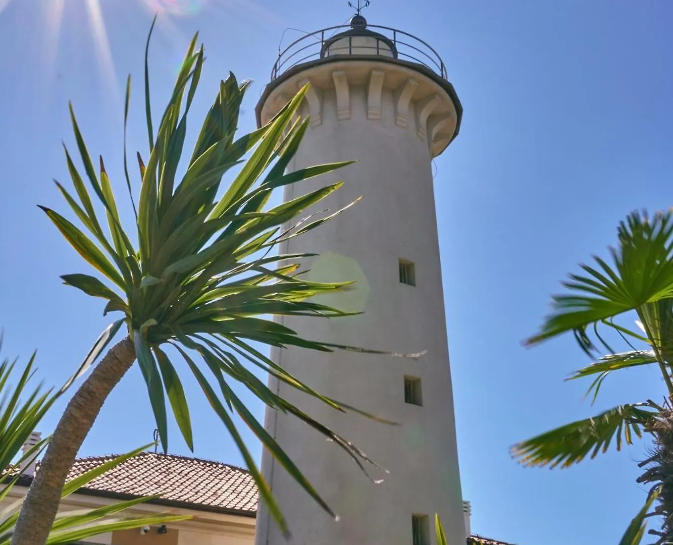 Apartment Beachfront Condo Sea View - Airco - Covered Private Parking - Beach Place Bibione